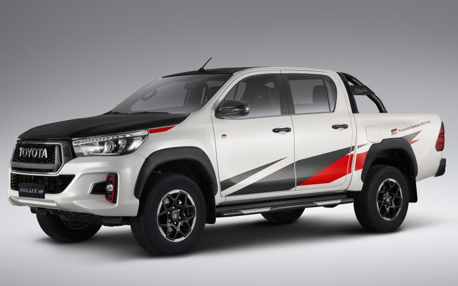 Toyota Hilux GR Sport Double Cab (LA) '2018